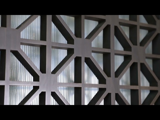 видео компании Около 1219X2438mm Metal Surface Stainless Steel Room Divider For Hotel Lobby Partition
